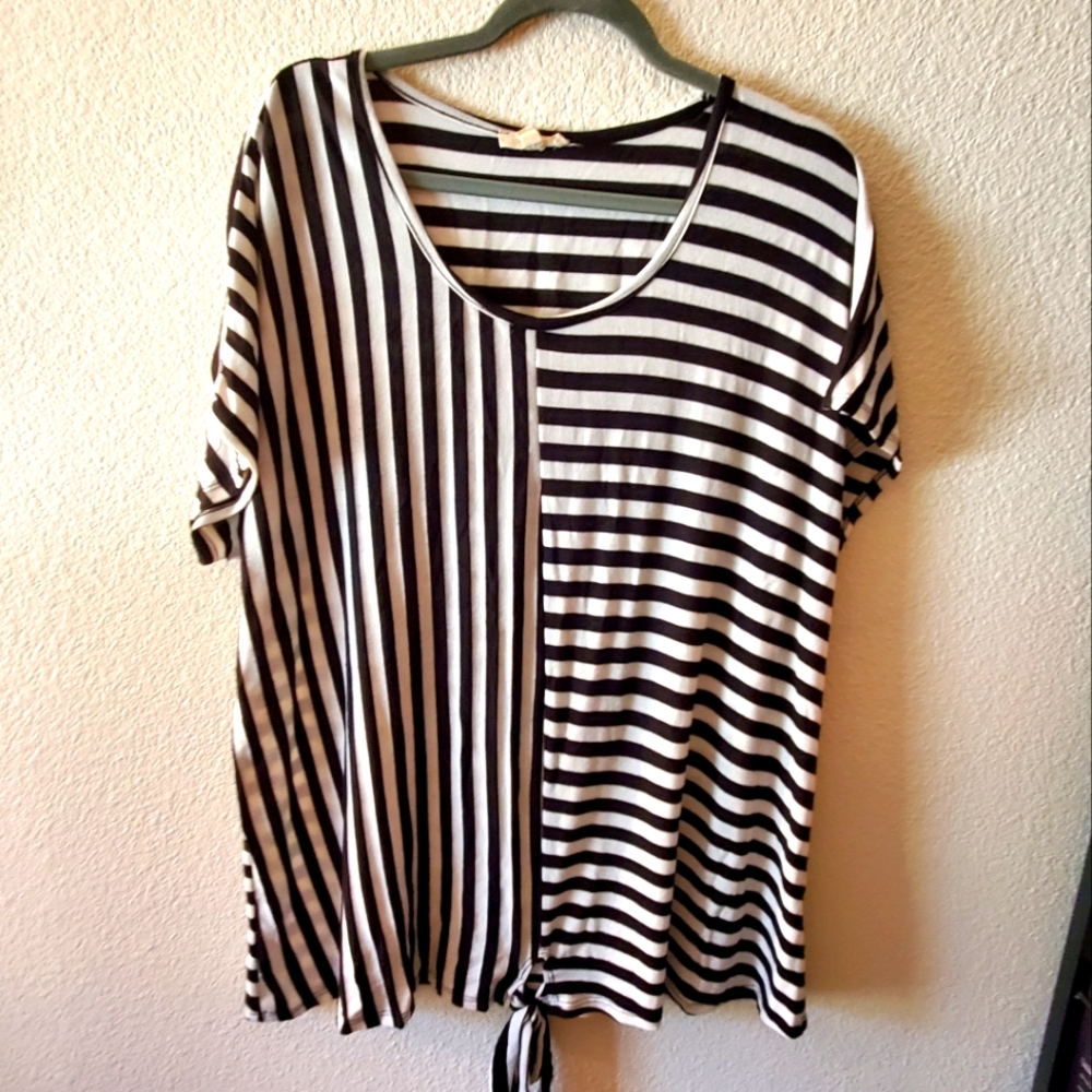 Avenue striped top 2X